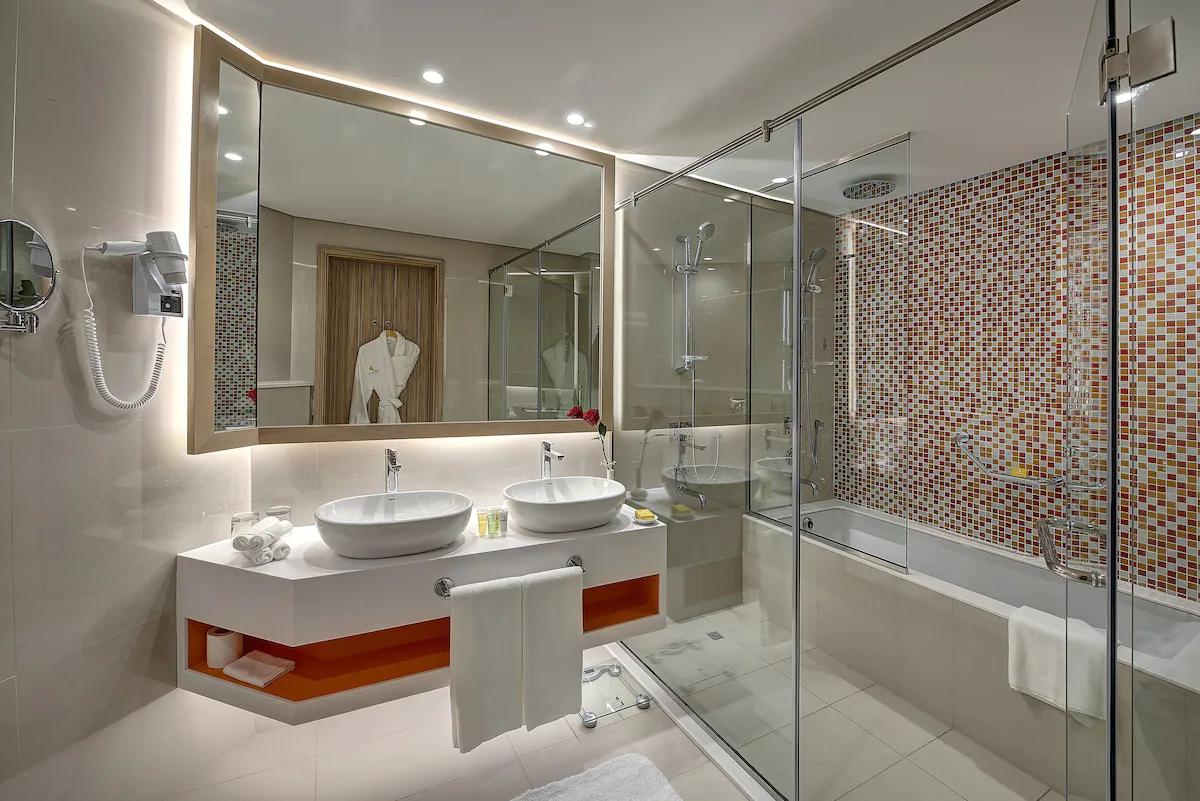 سرویس بهداشتی و حمام هتل الخوری آتریوم دبی